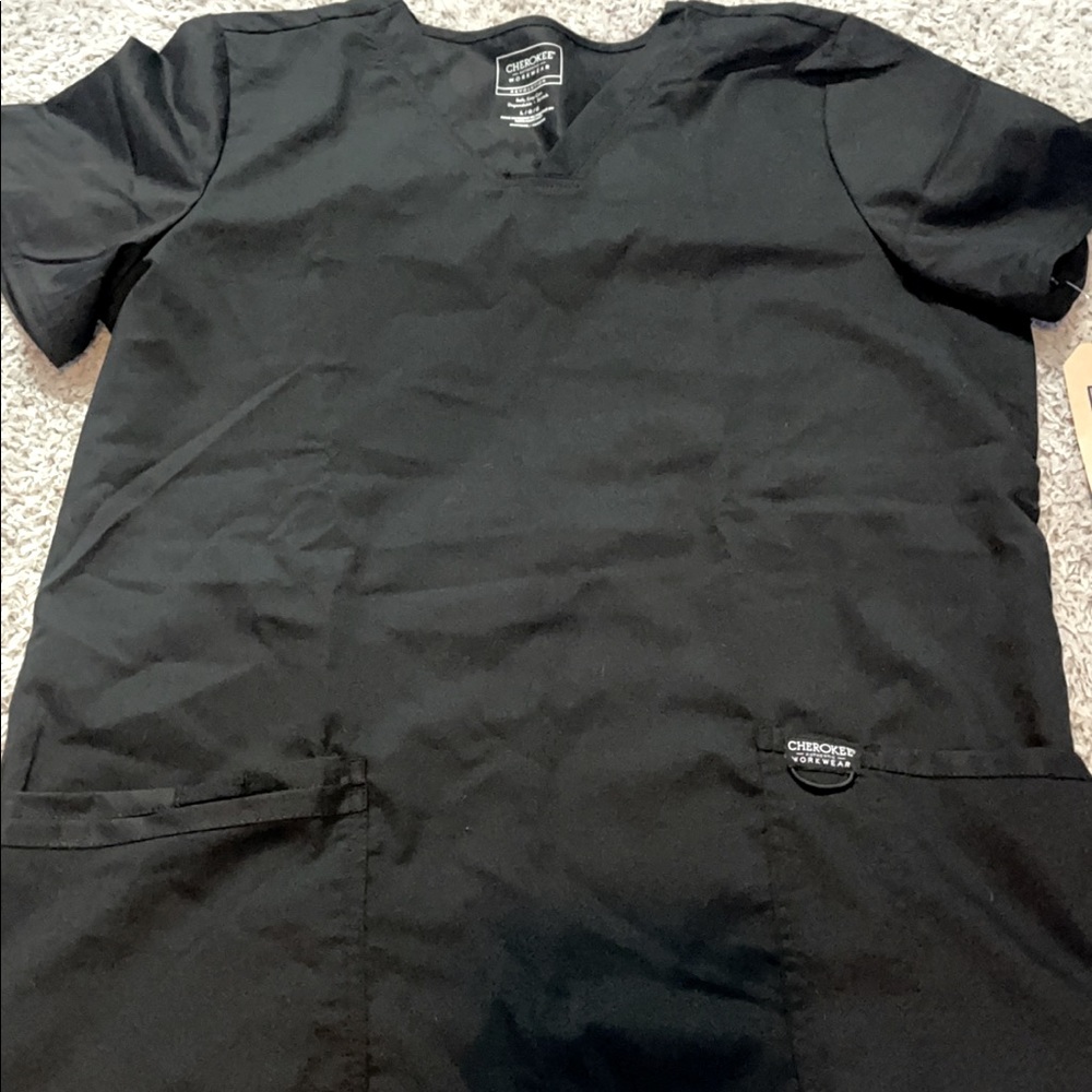 Cherokee | Black Scrub Top